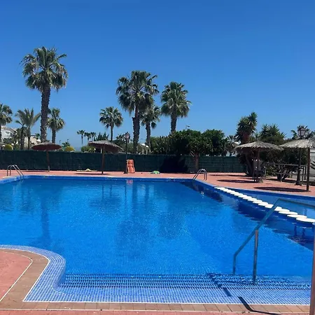 Maria Cabo Roig 아파트